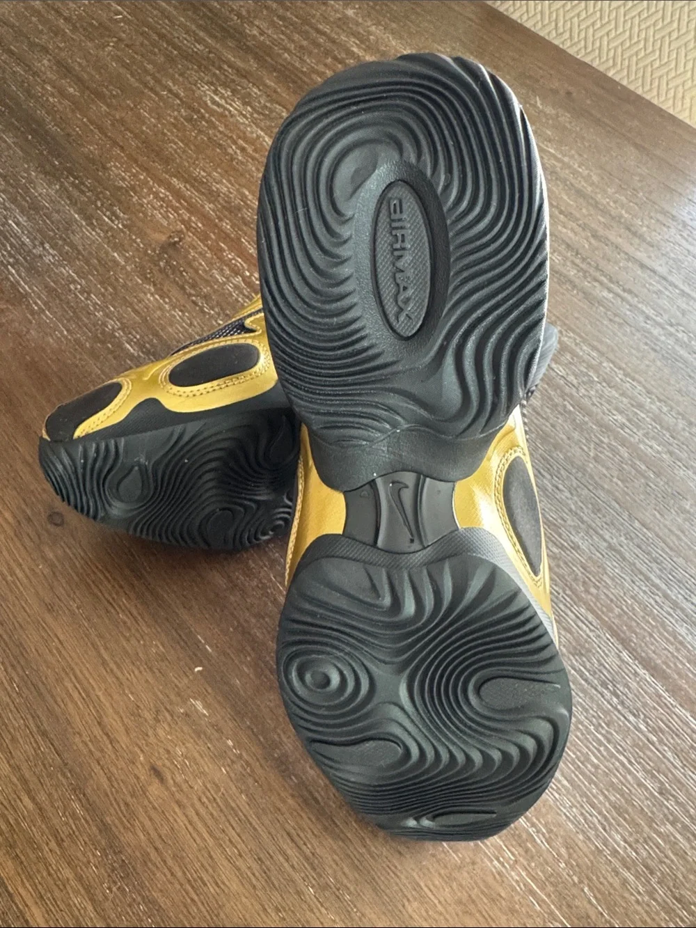 Nike Women's Air Max Muse Shoes in Metallic Gold/Black